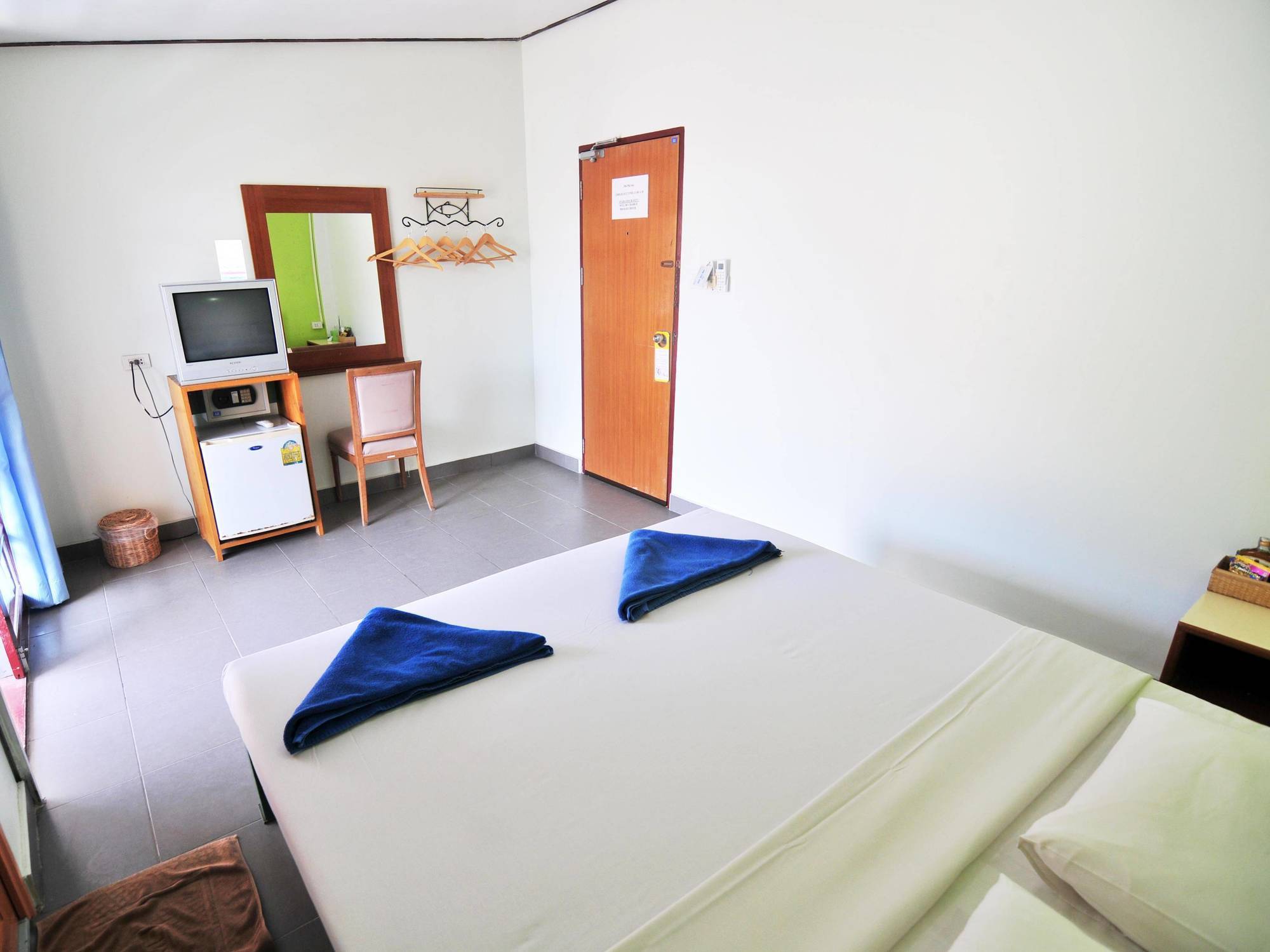 Phi Phi Inn Luaran gambar